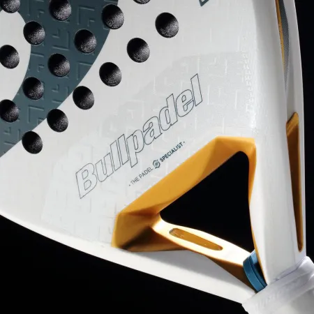 Ракетка для падела BULLPADEL Pearl 26, 493804, для профессионалов, карбон, бело-серый за 35&nbsp;929.50 ₽ купить в Нижневартовске